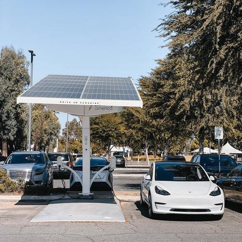 Electric Vehicles Spark Consumer Interest in Drive-in Movies